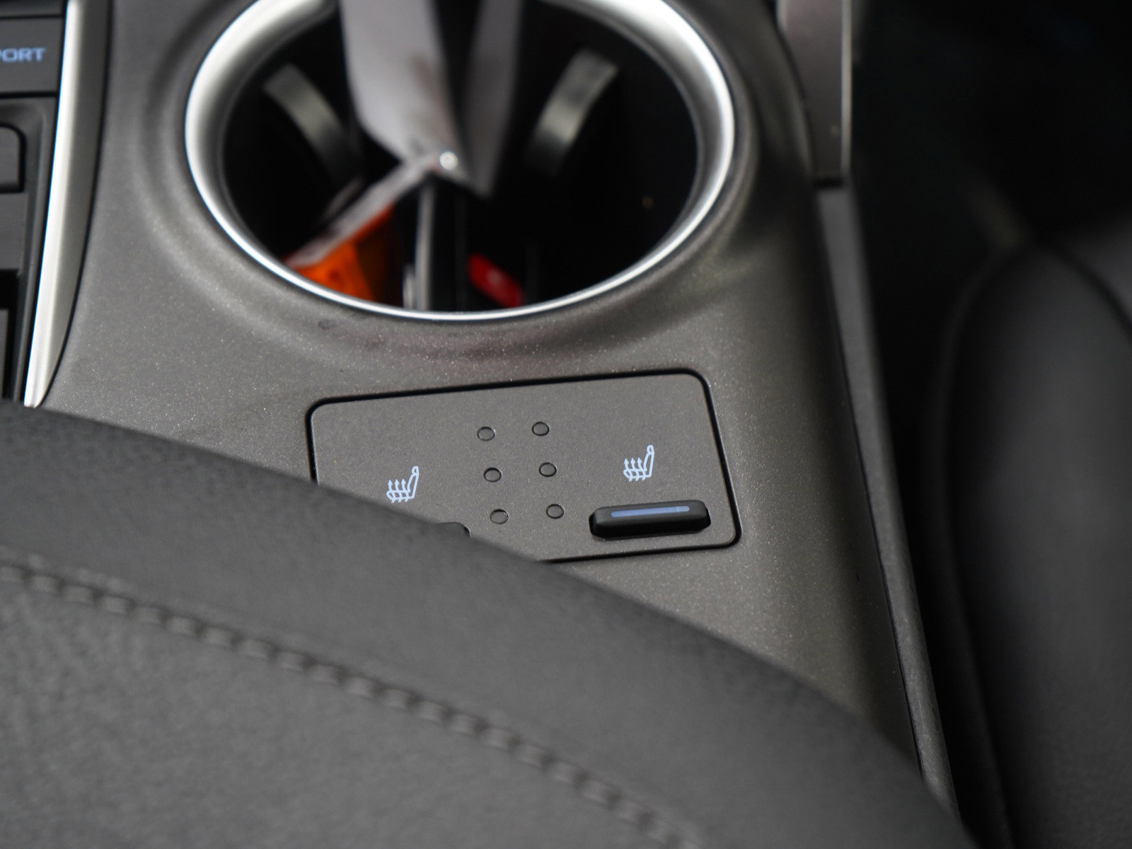 Used 2024 Toyota Camry XLE w/ Cold Weather Package image 19