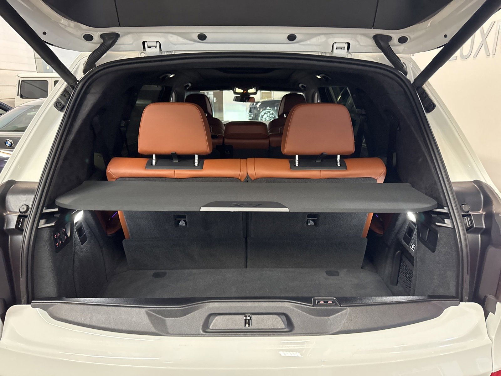 Used 2023 BMW X7 xDrive40i w/ M Sport Package image 29