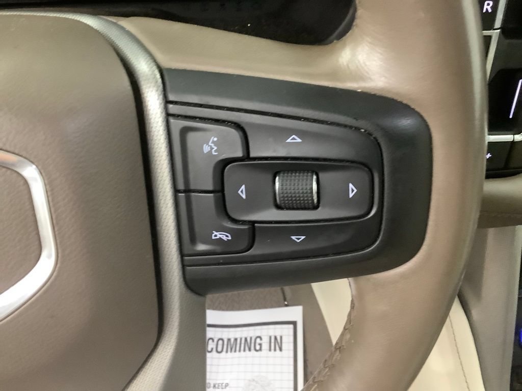 Used 2022 GMC Yukon XL Denali AWD/4WD image 17