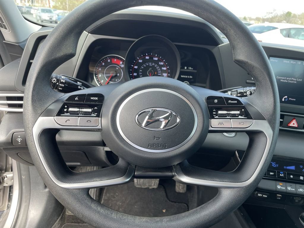 Used 2023 Hyundai Elantra SEL image 14
