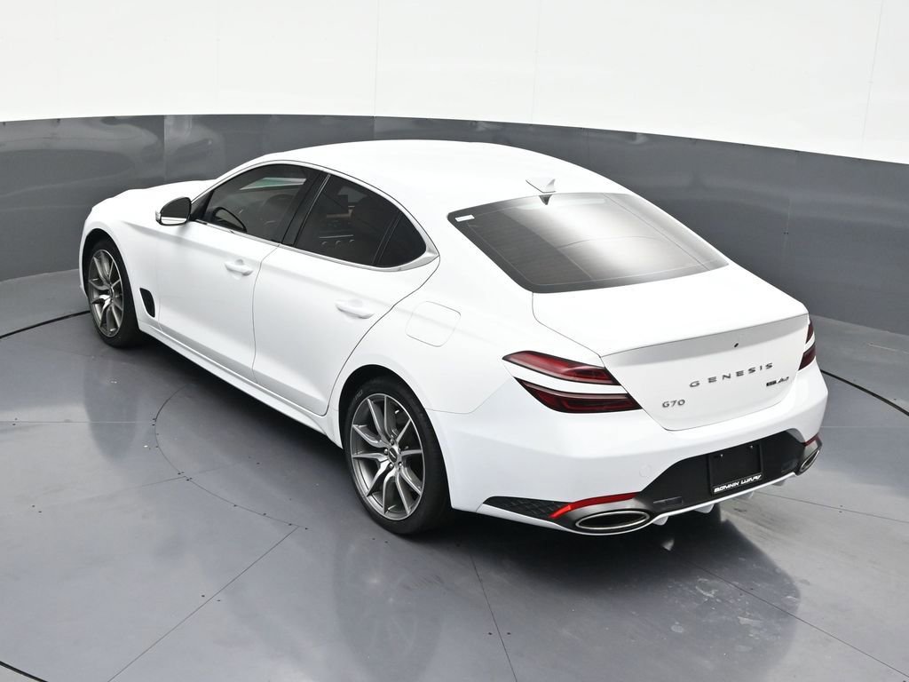 Used 2022 Genesis G70 3.3T AWD/4WD image 17