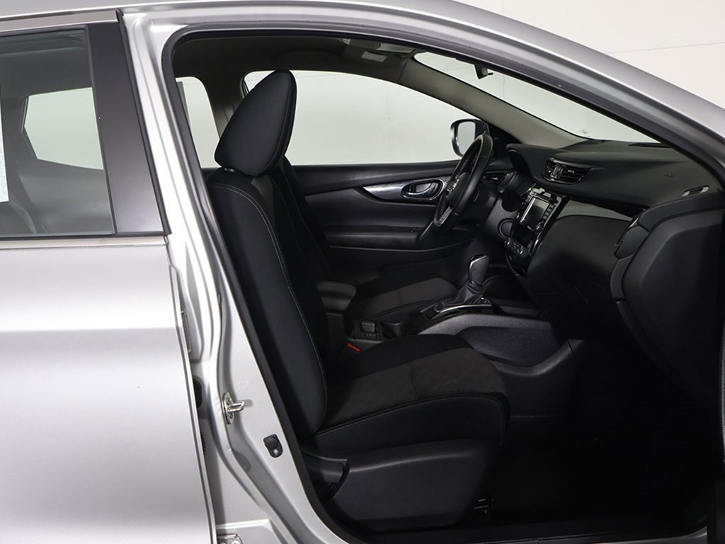 Used 2022 Nissan Rogue Sport SV image 27