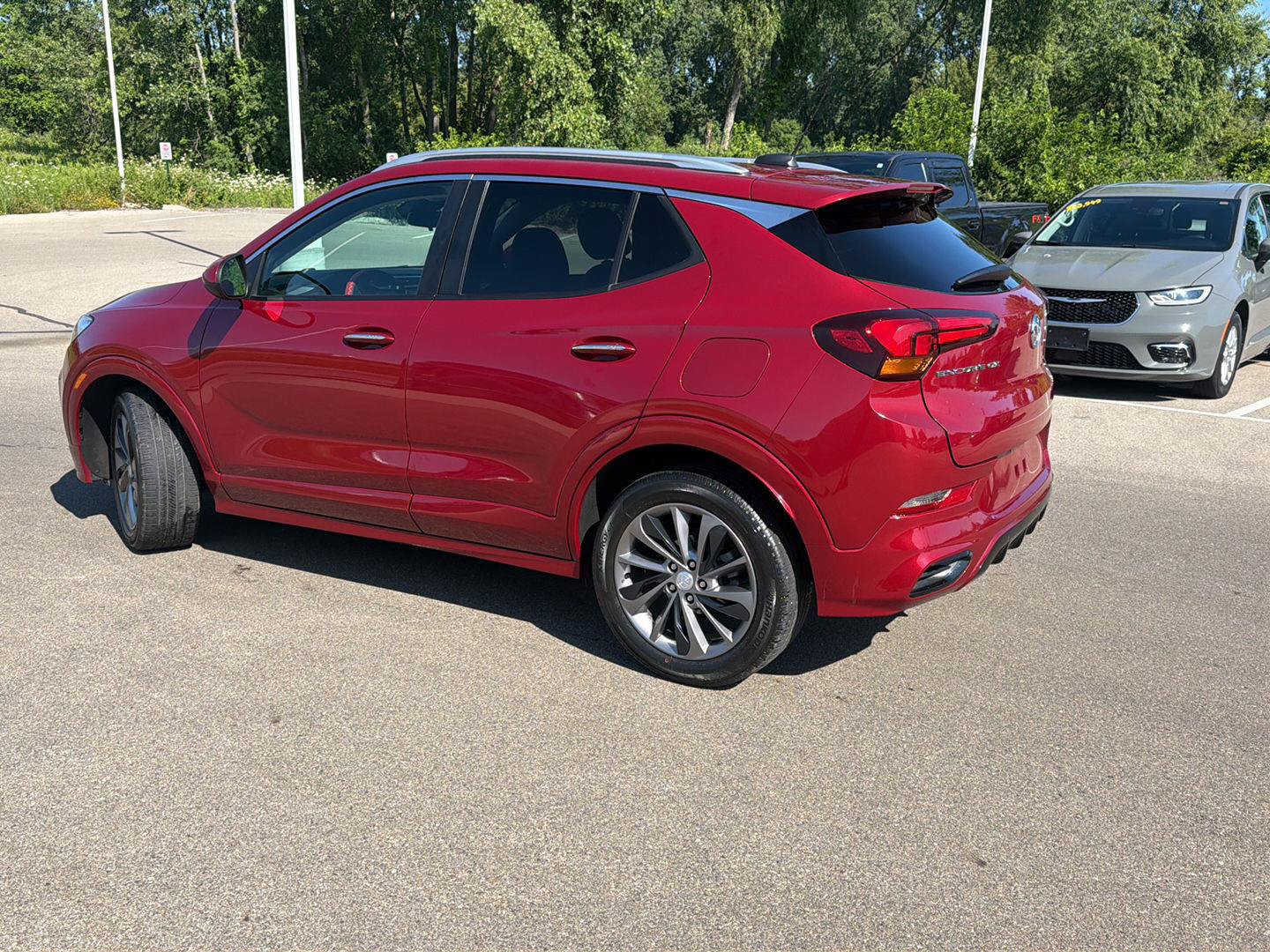 Used 2021 Buick Encore GX Select w/ Sport Touring Package FWD image 4