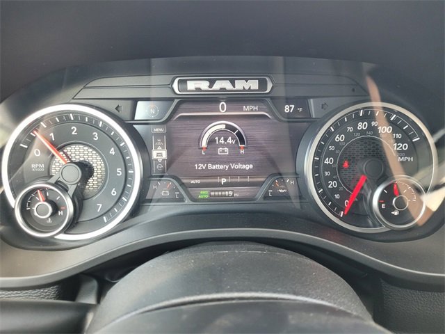 New 2026 RAM 1500 4x4 Crew Cab image 33