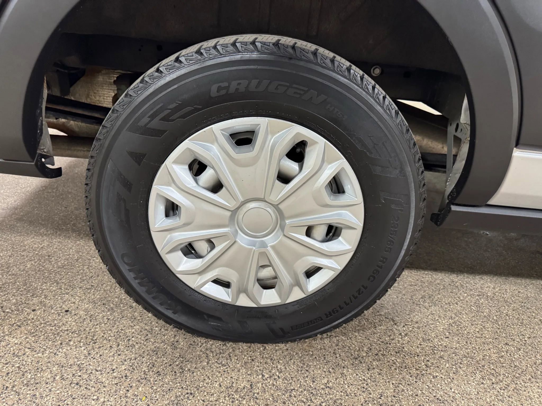 Used 2019 Ford Transit 250 148 Medium Roof image 54