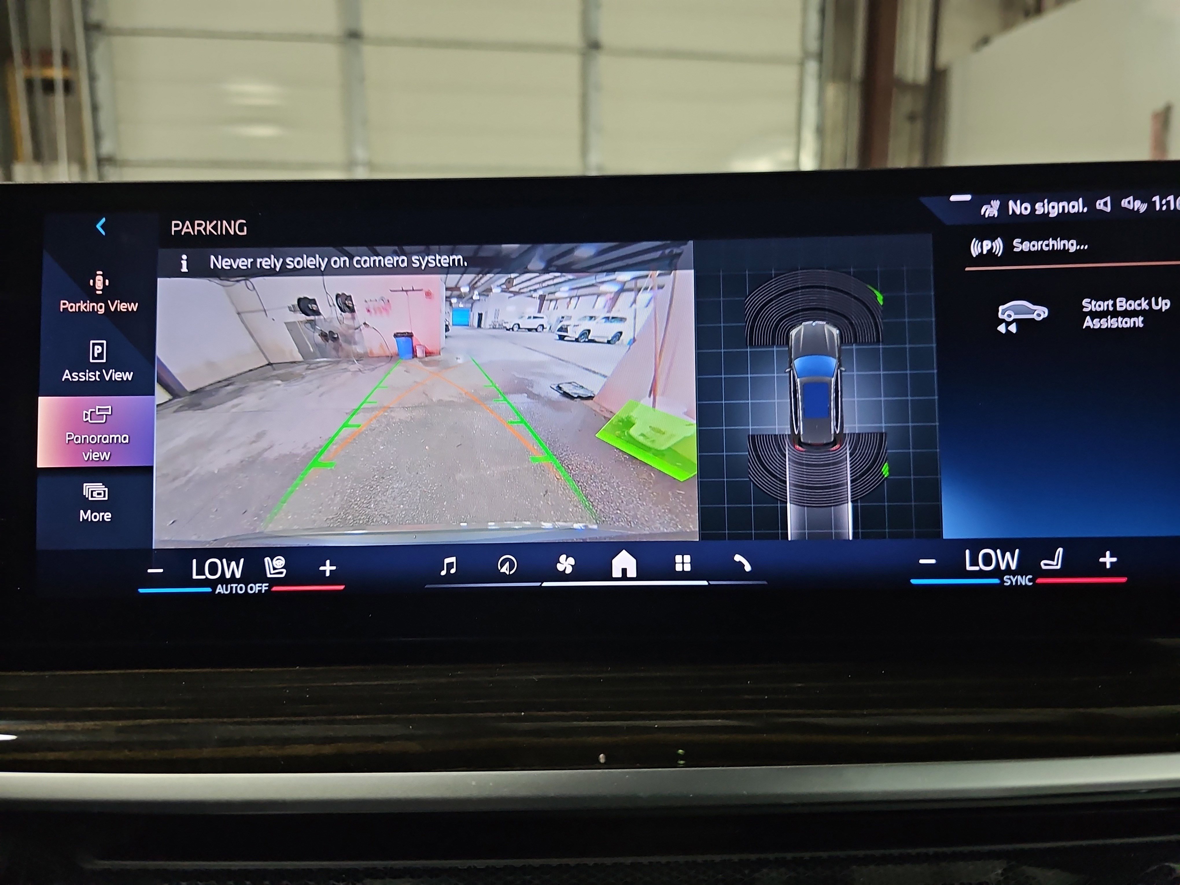 Certified 2024 BMW X5 xDrive50e w/ Premium Package AWD/4WD image 25