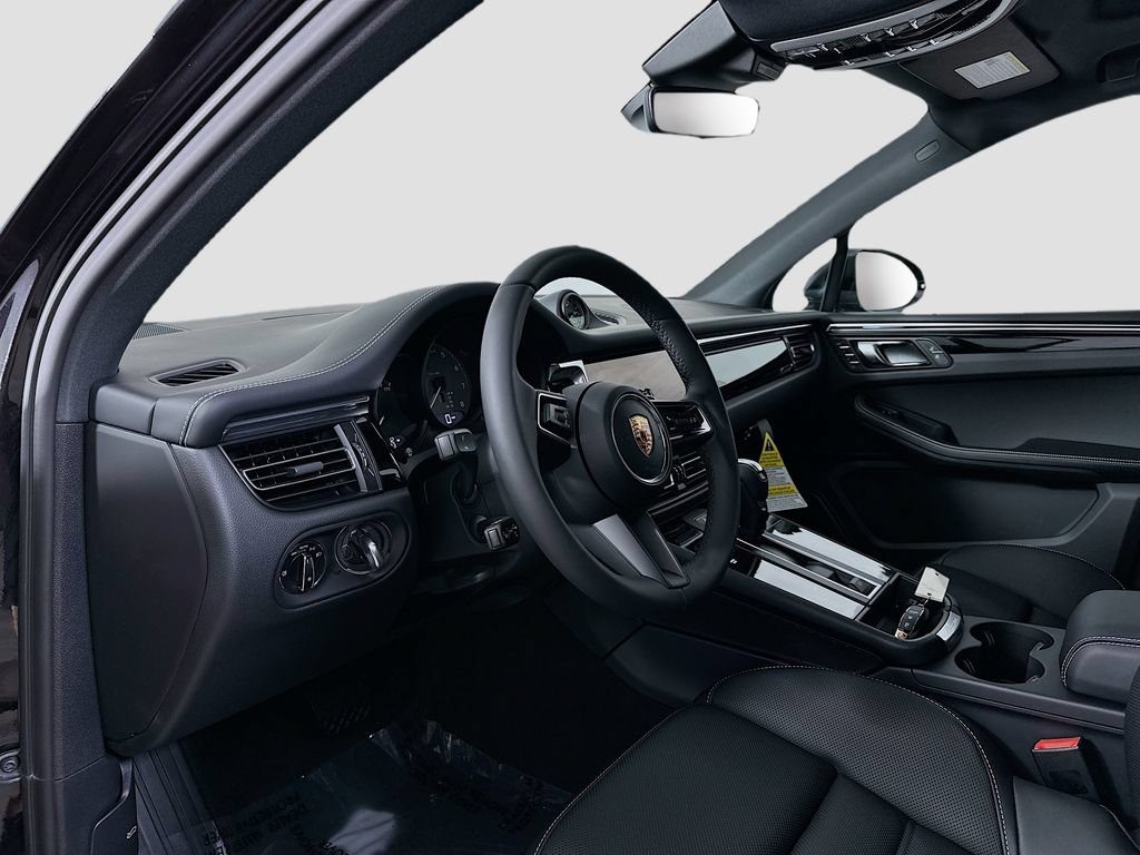 New 2026 Porsche Macan S AWD/4WD image 4