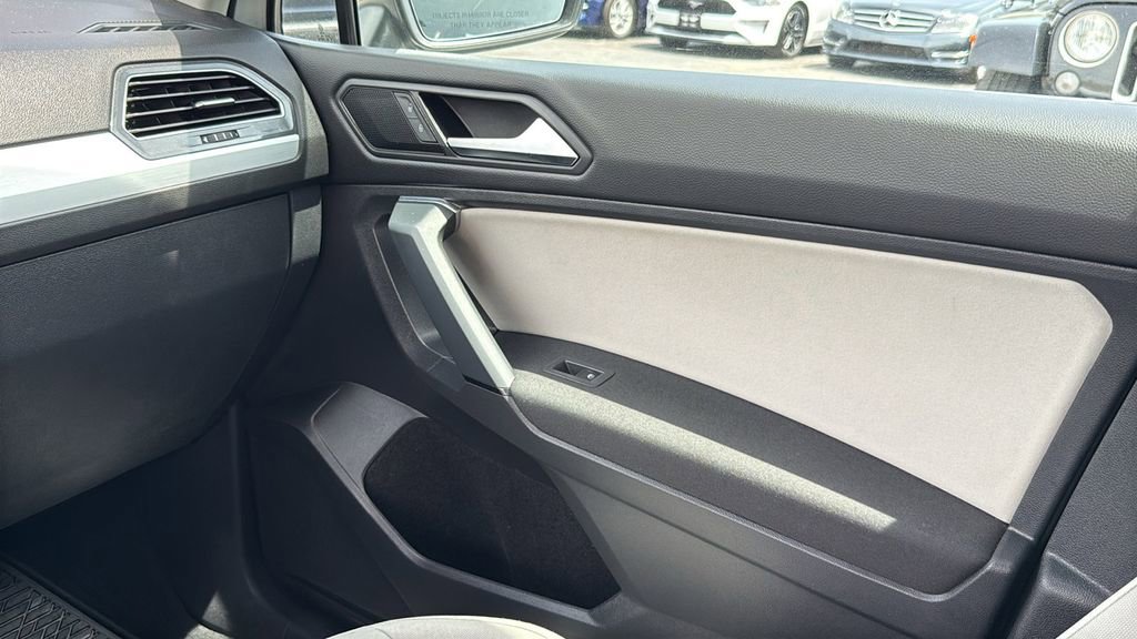 Used 2019 Volkswagen Tiguan S FWD image 29
