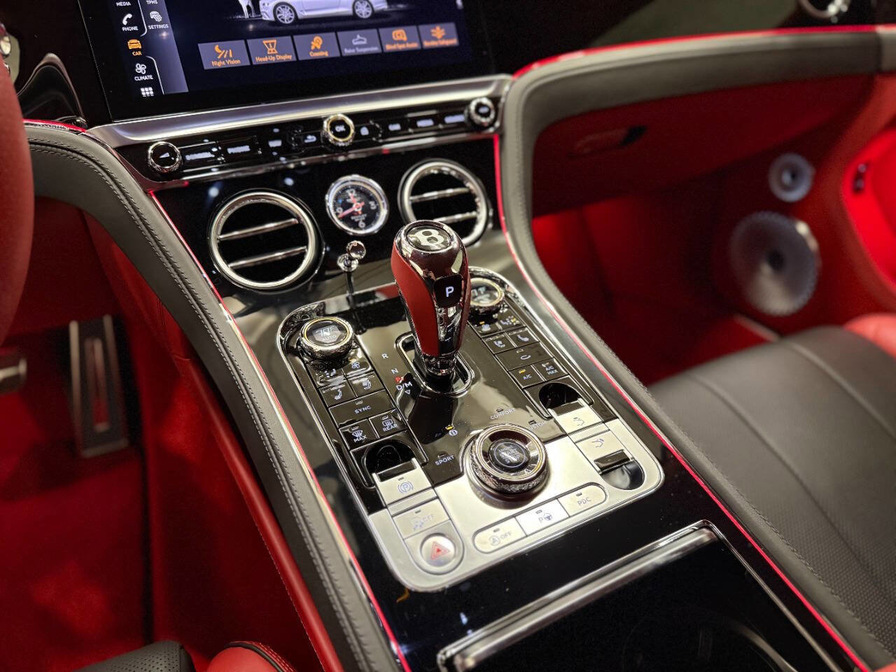 Used 2021 Bentley Continental GT image 27