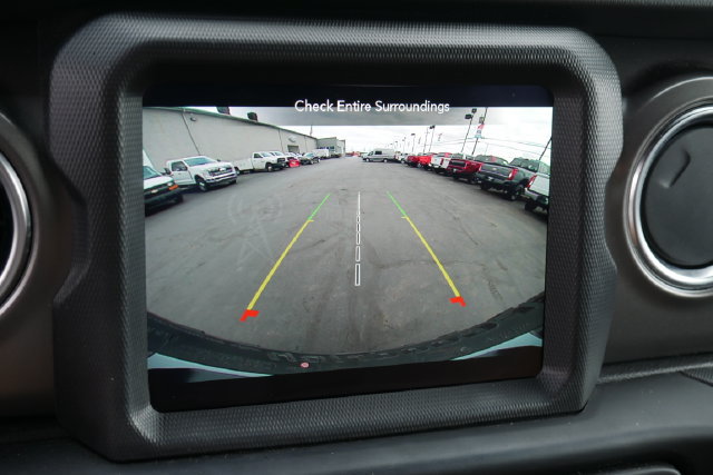 Used 2023 Jeep Wrangler Unlimited Rubicon w/ LED Lighting Group AWD/4WD image 5