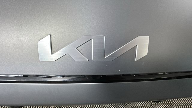 Used 2023 Kia EV6 GT-Line w/ GT-Line Suede Seat Package AWD/4WD image 9