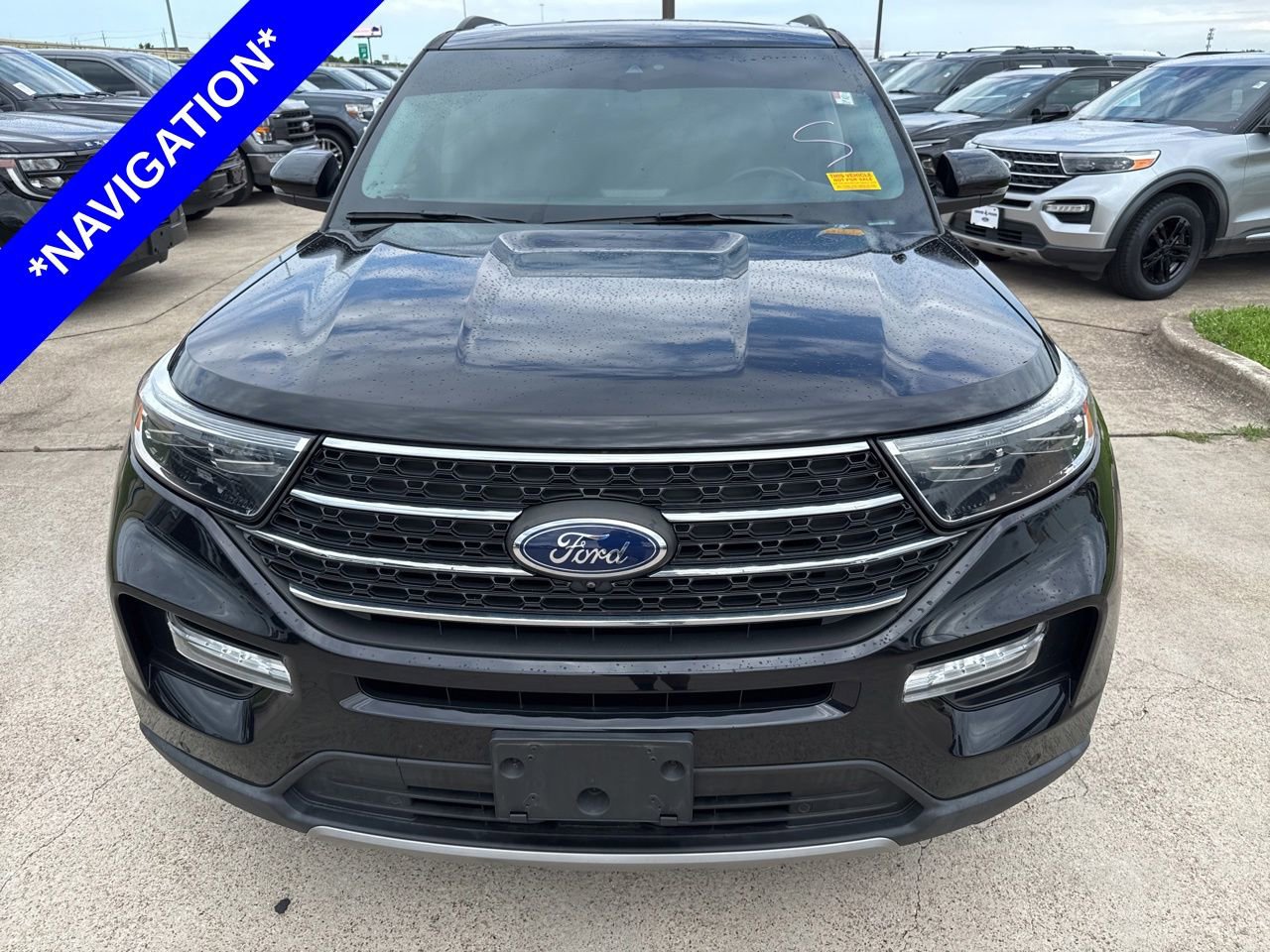 Certified 2022 Ford Explorer XLT w/ Equipment Group 202A RWD image 2