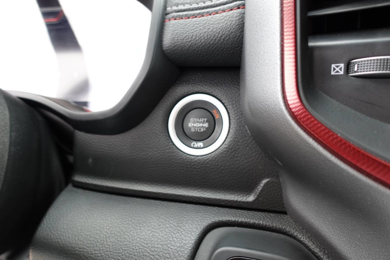 Used 2025 RAM 1500 Rebel image 50