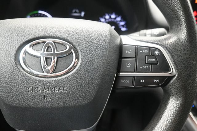 Used 2021 Toyota Sienna LE FWD image 28