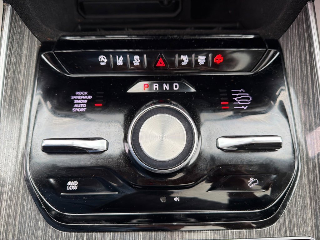 Used 2022 Jeep Wagoneer Series III w/ Premium Group I image 50