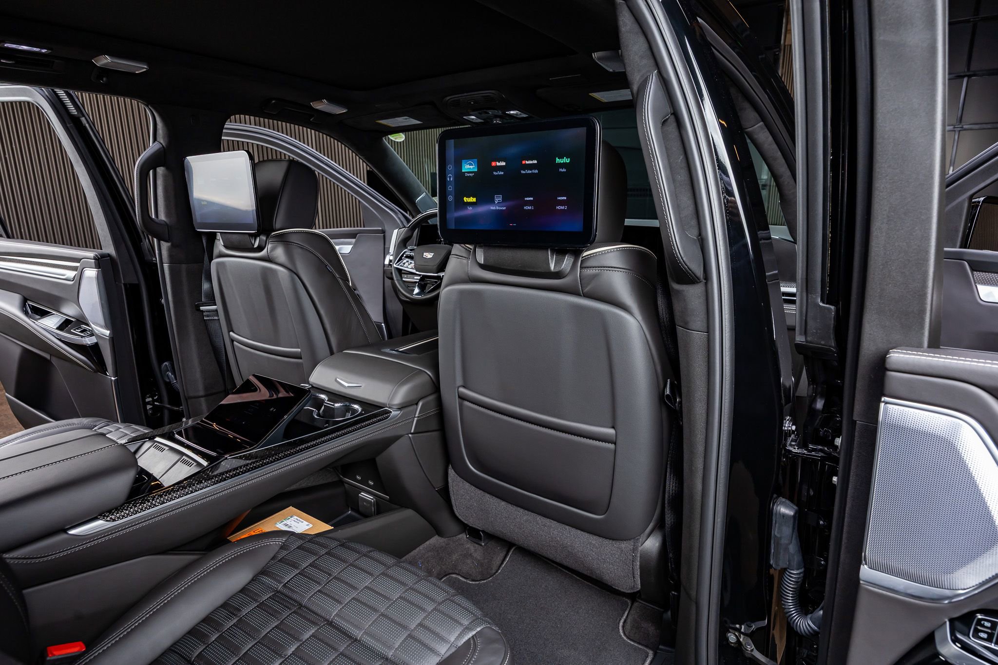 Used 2025 Cadillac Escalade V image 32