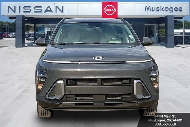 Used 2025 Hyundai Kona SEL AWD/4WD image 2
