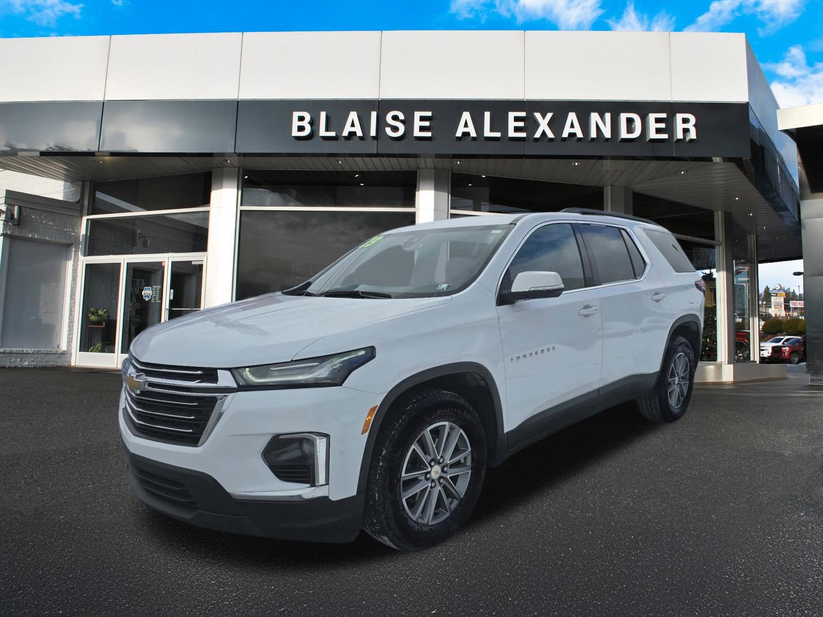 Used 2023 Chevrolet Traverse LT AWD/4WD image 7