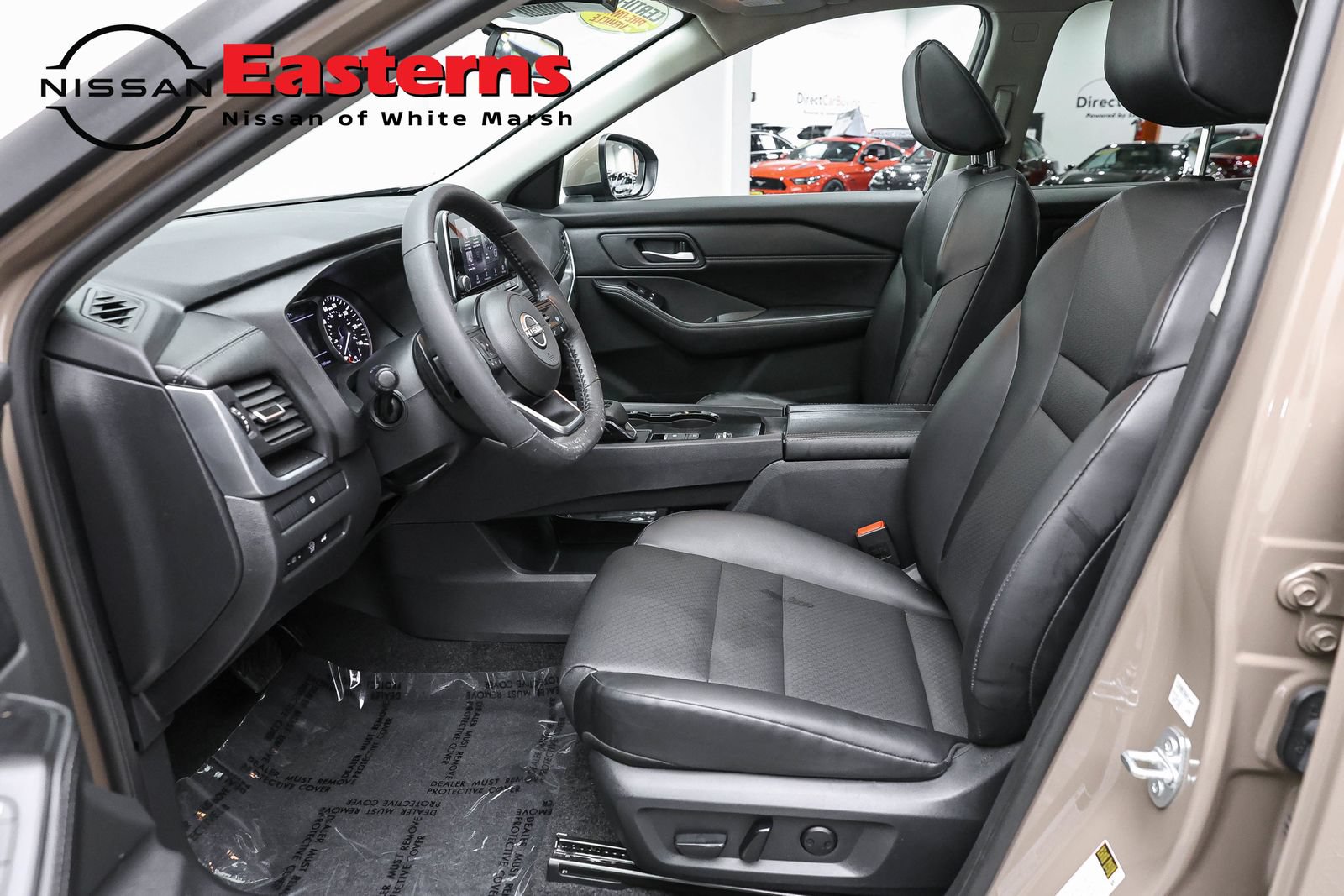 Used 2024 Nissan Rogue SV w/ SV Premium Package FWD image 14