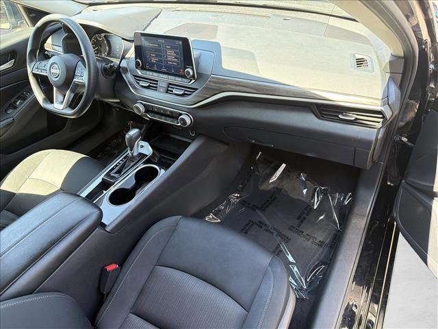 Used 2024 Nissan Altima 2.5 SV image 26