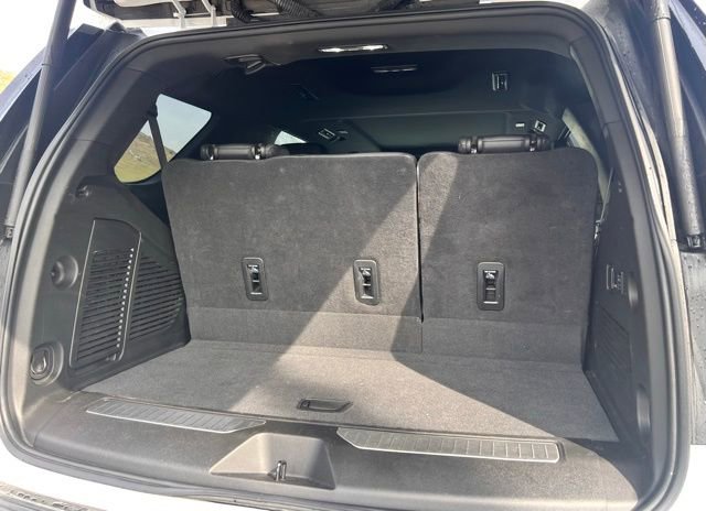 Used 2023 Chevrolet Tahoe Z71 w/ Luxury Package image 14