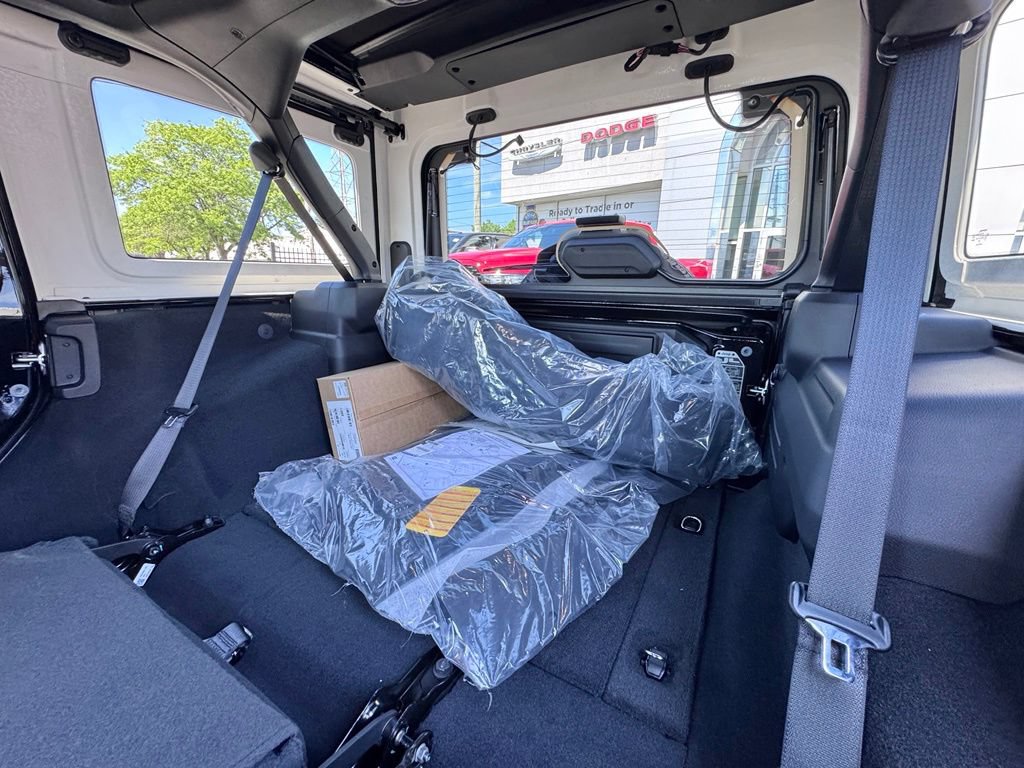 New 2026 Jeep Wrangler Unlimited Sport AWD/4WD image 18