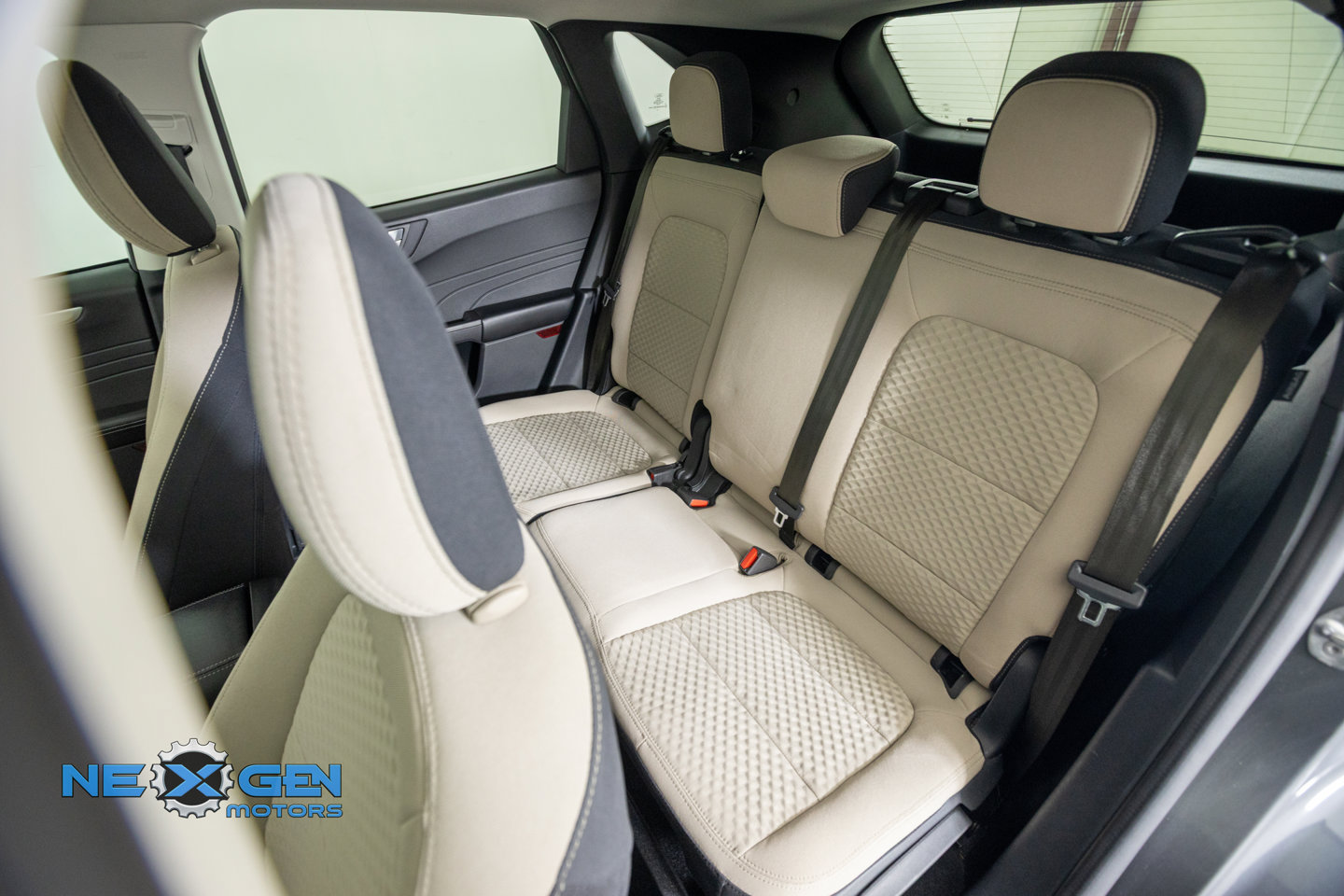 Used 2021 Ford Escape SE FWD image 34