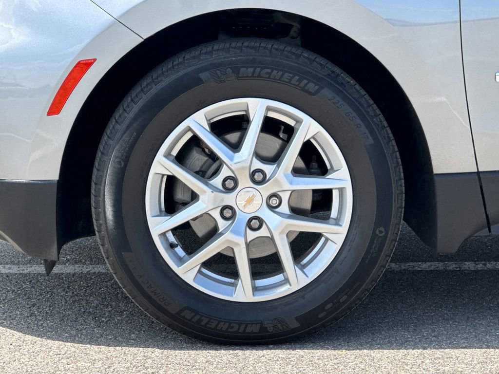 Used 2023 Chevrolet Equinox LT FWD image 31