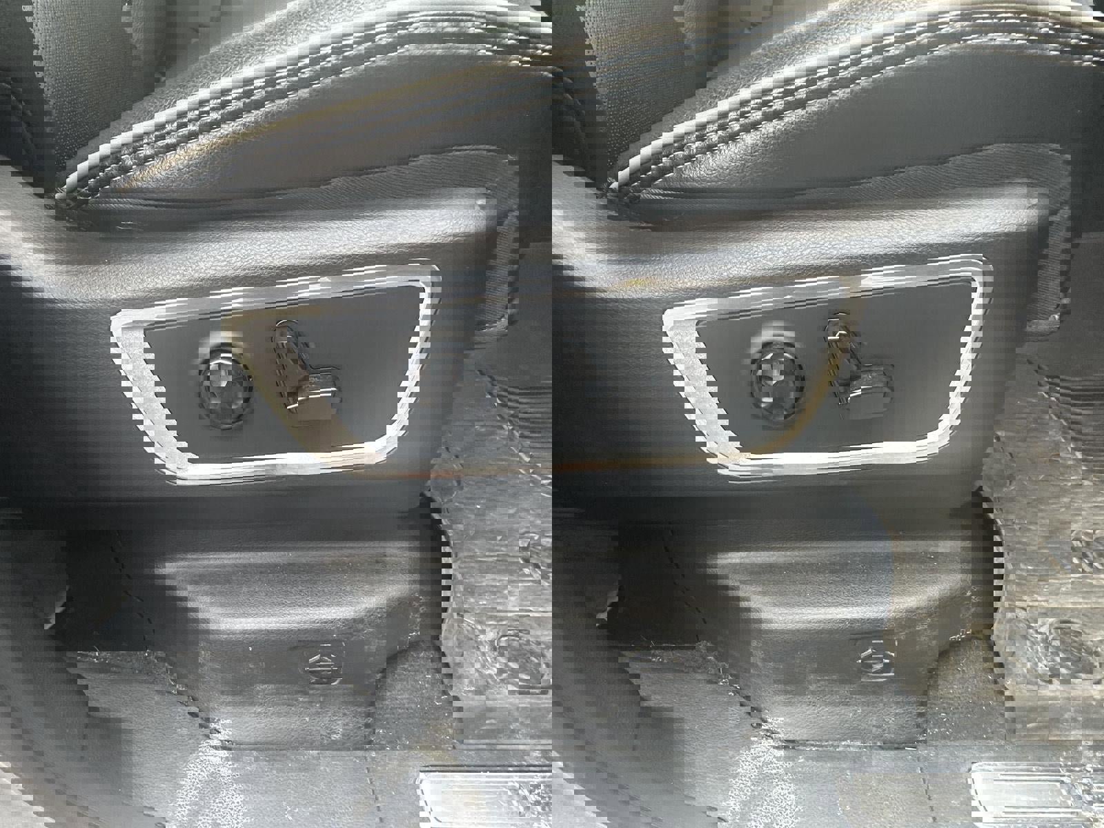 Used 2020 RAM 1500 Laramie image 42