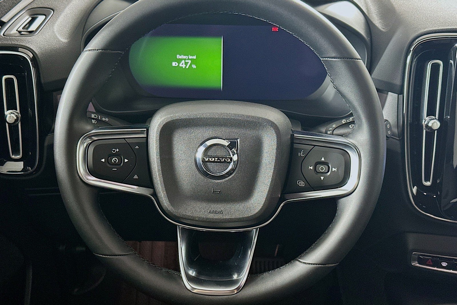 Used 2023 Volvo XC40 Recharge Core AWD/4WD image 19