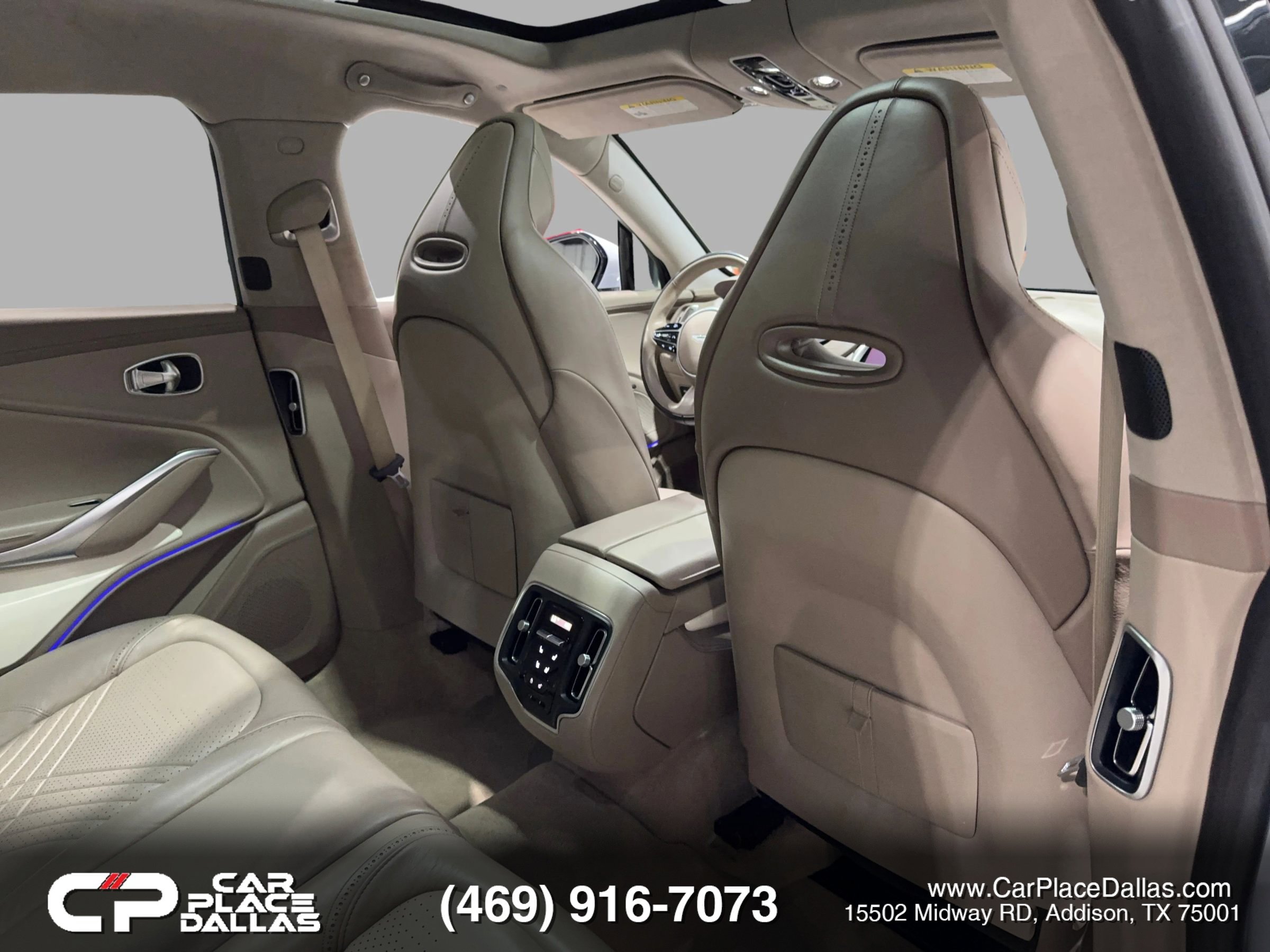 Used 2021 Aston Martin DBX image 35