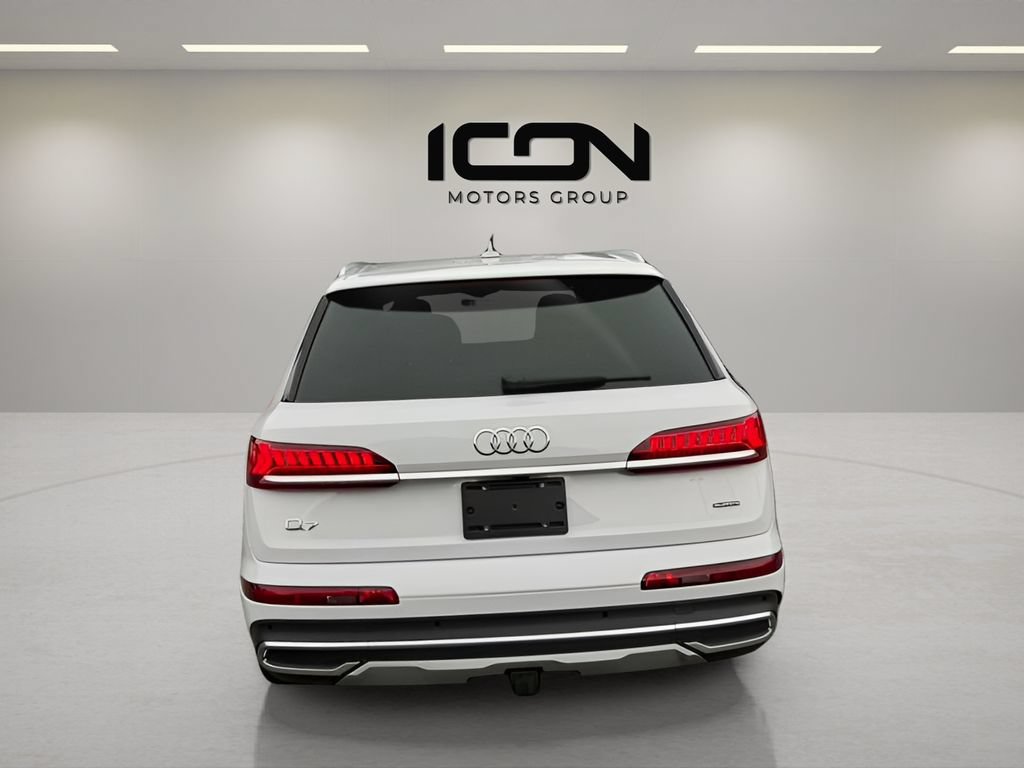 Used 2023 Audi Q7 2.0T Premium w/ Towing Package AWD/4WD image 4
