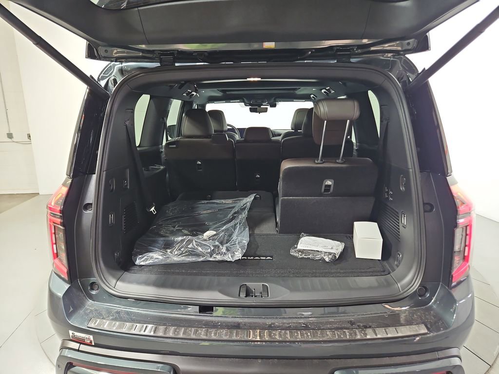 New 2026 Nissan Armada Platinum image 24