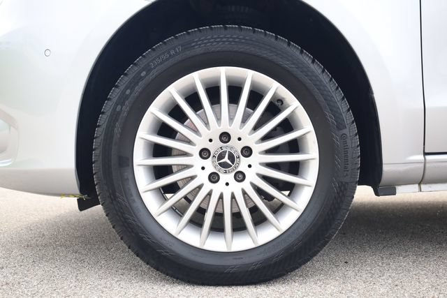 Used 2023 Mercedes-Benz Metris Passenger image 7