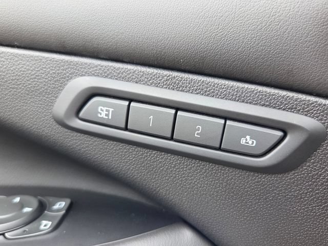 Used 2017 Buick LaCrosse Essence FWD image 28