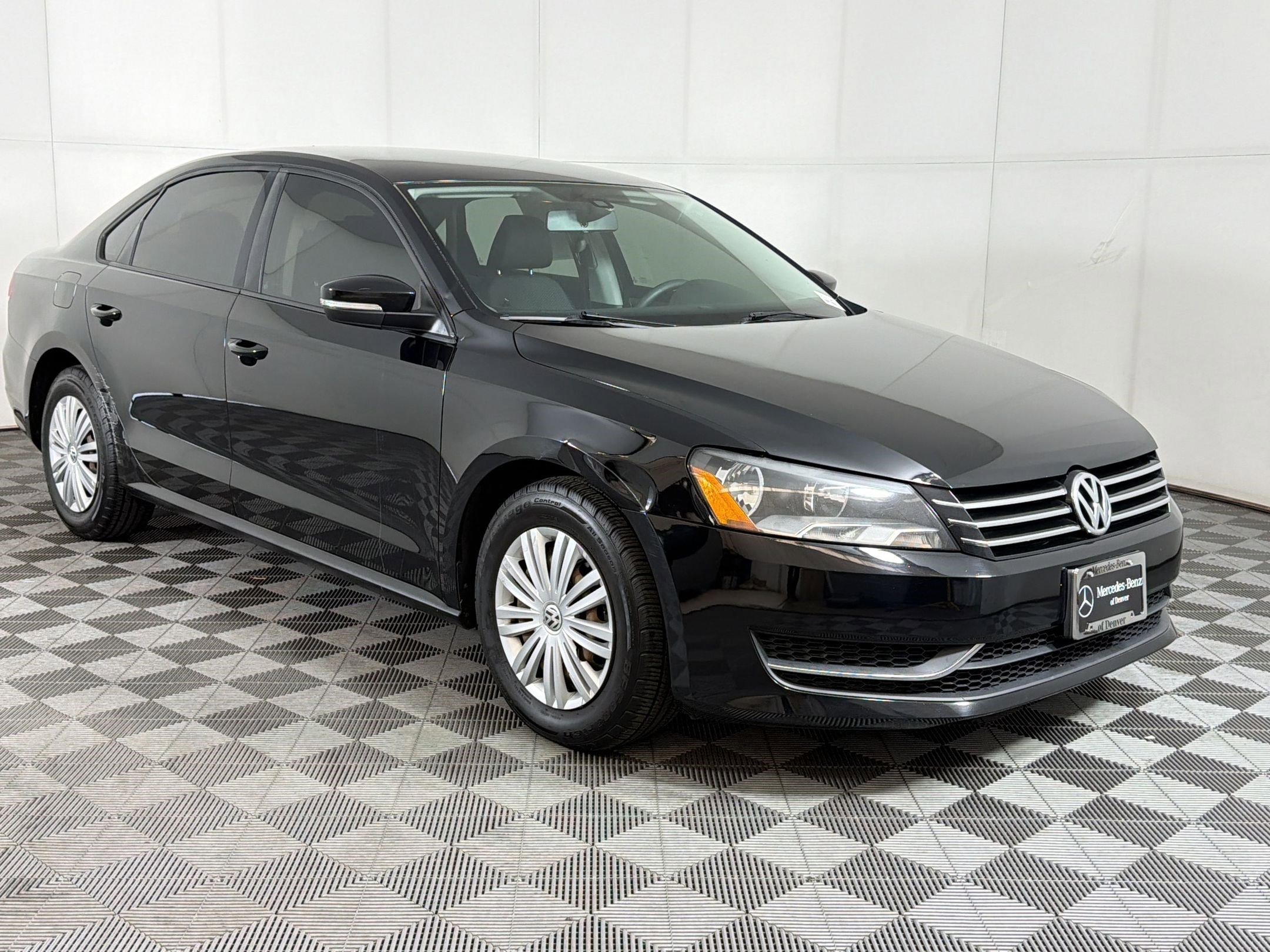 Used 2014 Volkswagen Passat 2.5 S FWD image 7