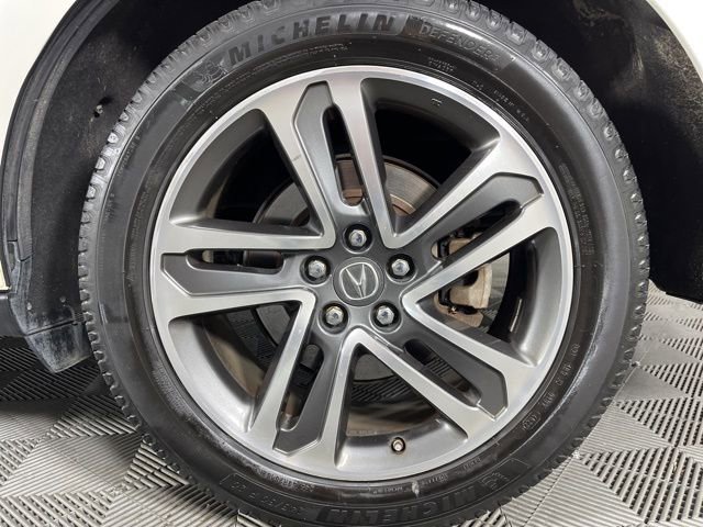 Used 2017 Acura MDX SH-AWD w/ Advance Package image 13