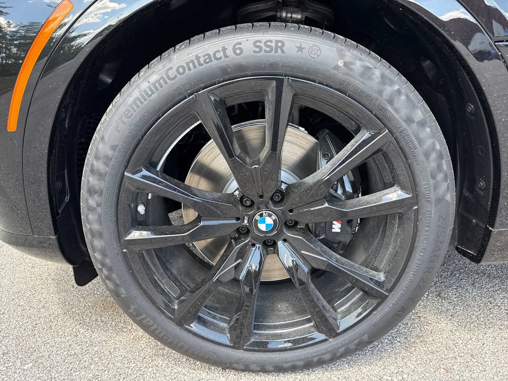 Used 2027 BMW X7 xDrive40i w/ M Sport Package AWD/4WD image 9