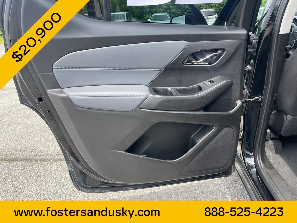 Used 2020 Chevrolet Traverse LT FWD image 16