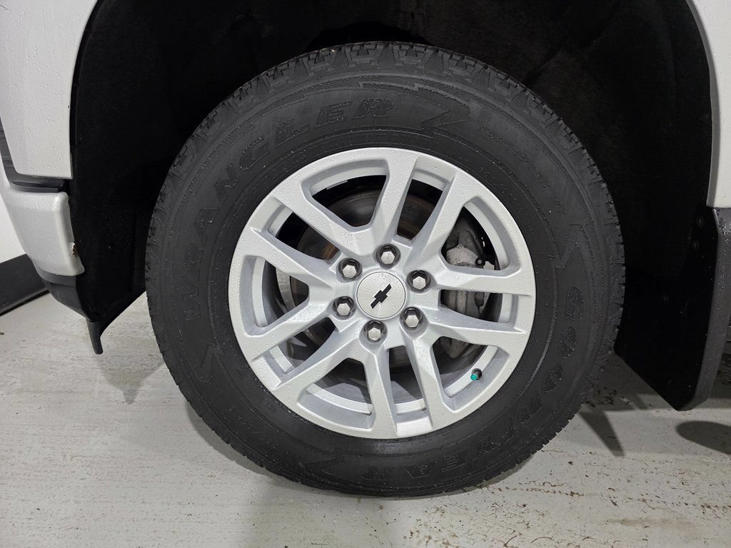 Used 2020 Chevrolet Silverado 1500 RST w/ True North Edition AWD/4WD image 8
