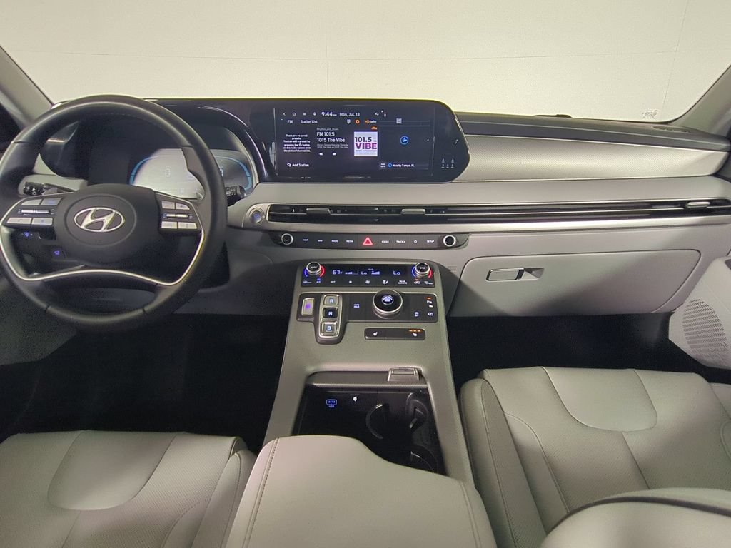 Used 2024 Hyundai Palisade SEL FWD image 19