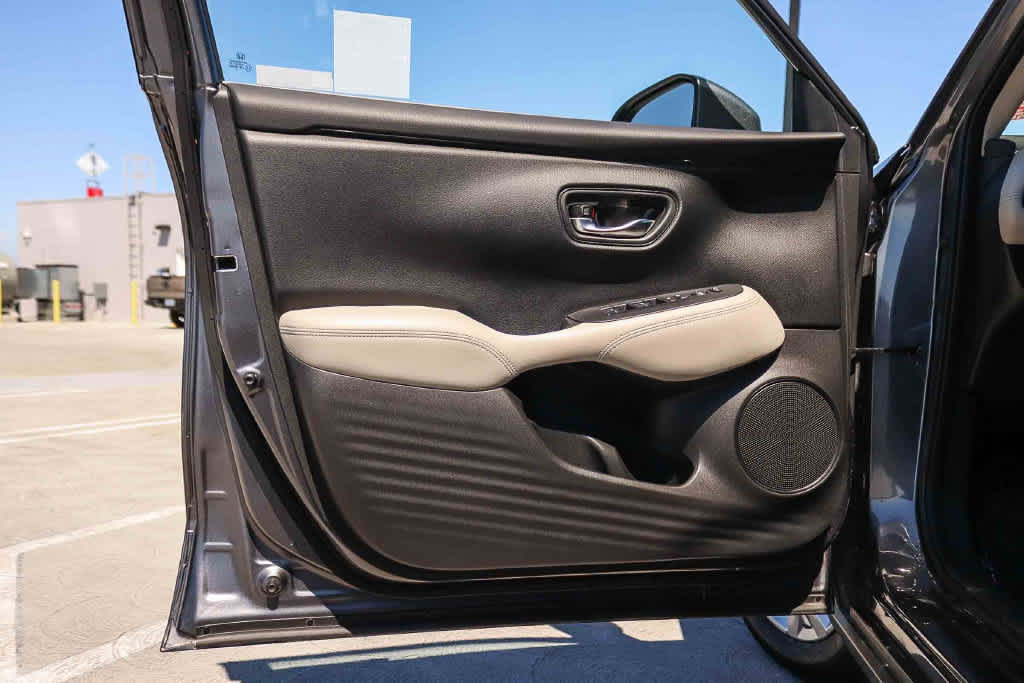 Used 2023 Honda HR-V LX image 22
