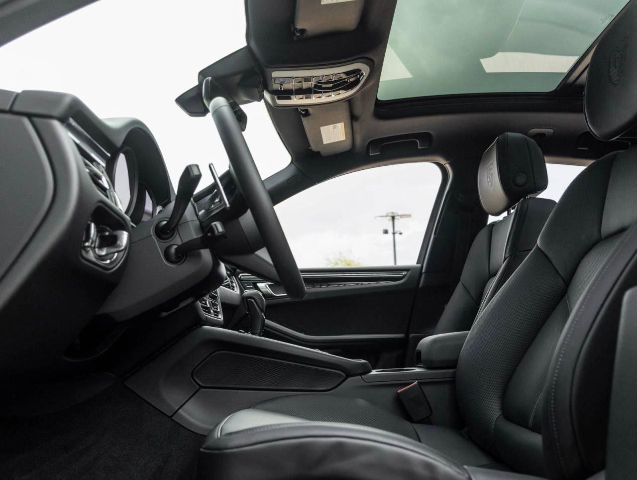 New 2026 Porsche Macan image 69