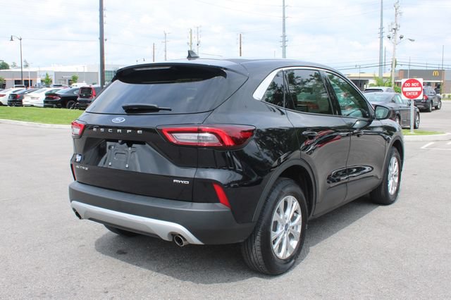 Used 2023 Ford Escape Active AWD/4WD image 41