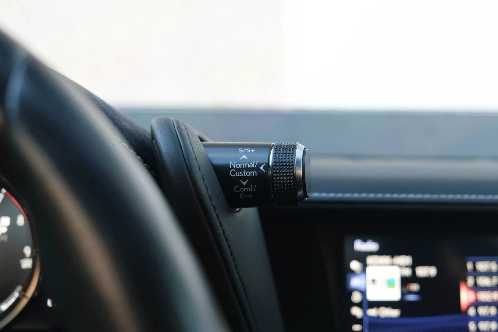 Used 2021 Lexus LC 500 Coupe w/ Carbon Fiber Package image 35