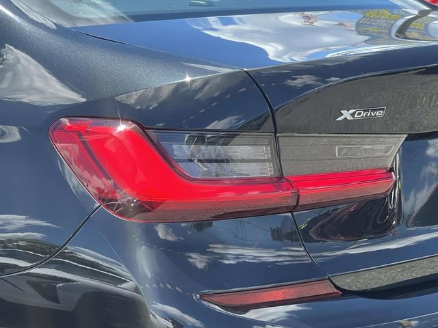 Used 2020 BMW 330i xDrive Sedan w/ M Sport Package AWD/4WD image 10