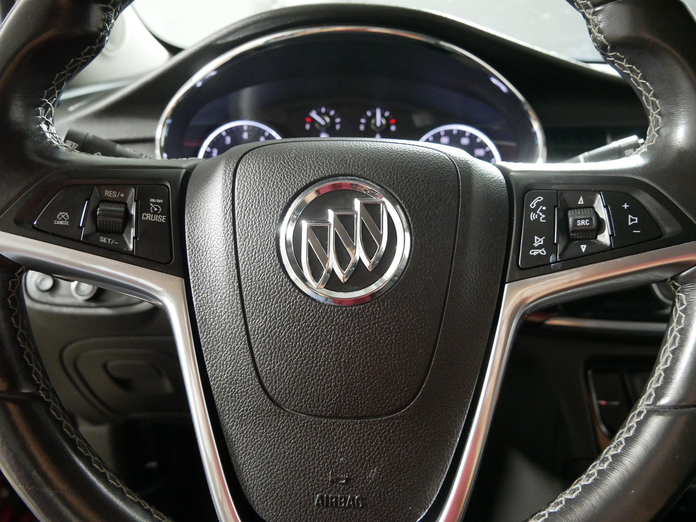 Used 2018 Buick Encore Preferred AWD/4WD image 25