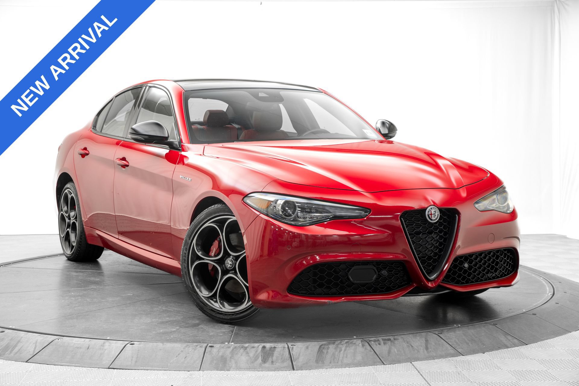 Used 2023 Alfa Romeo Giulia Veloce
