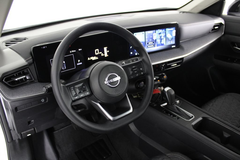 Certified 2026 Nissan Kicks SV FWD image 18