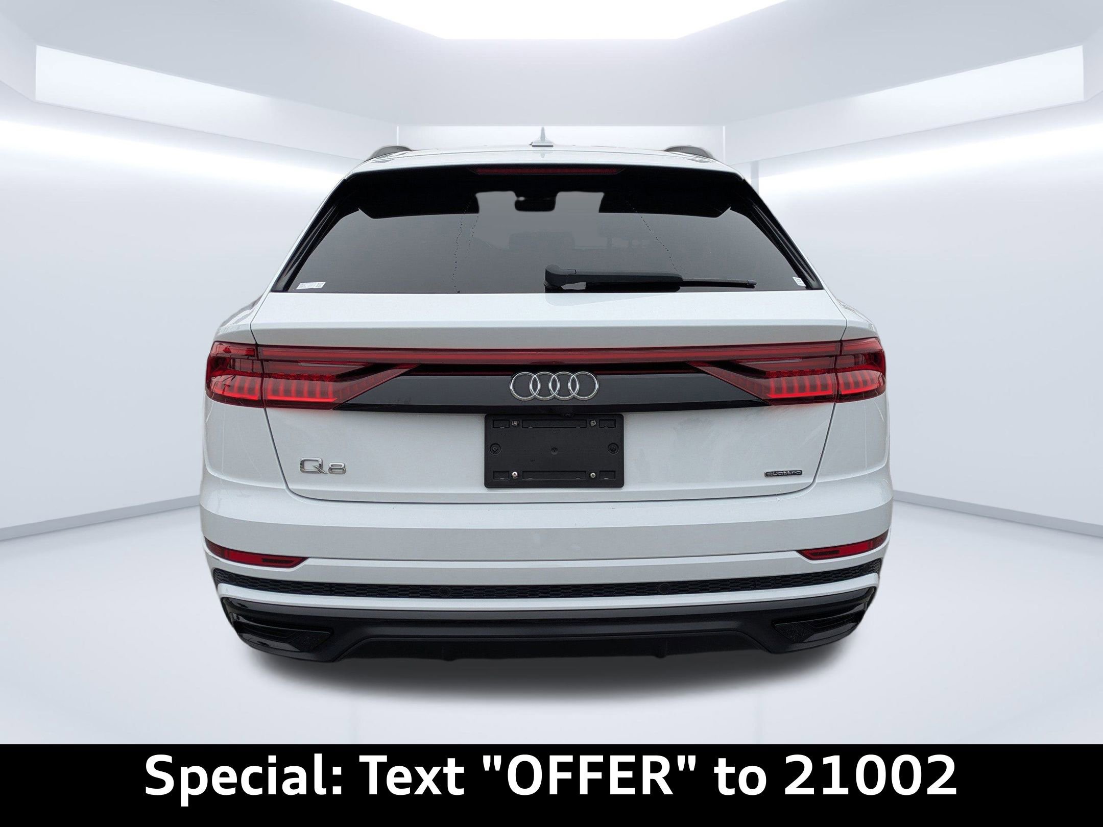 Used 2021 Audi Q8 Premium Plus w/ Premium Plus Package image 3